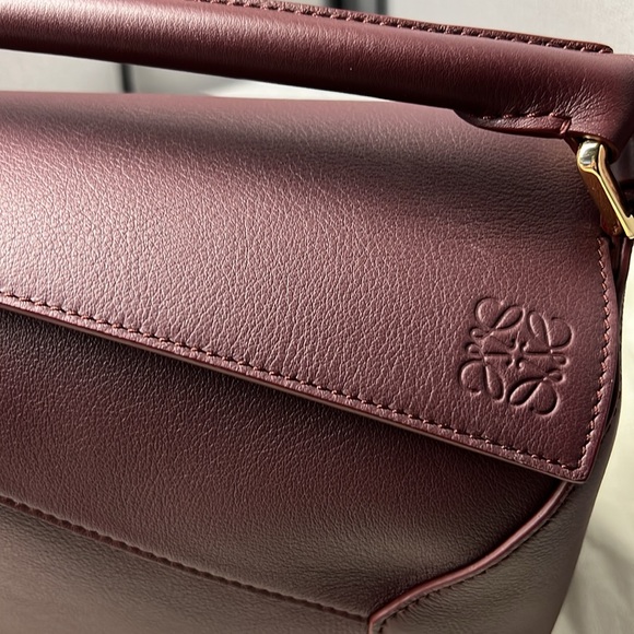 *SOLD* NWT Loewe small edge puzzle bag in dark burgundy - Picture 11 of 16
